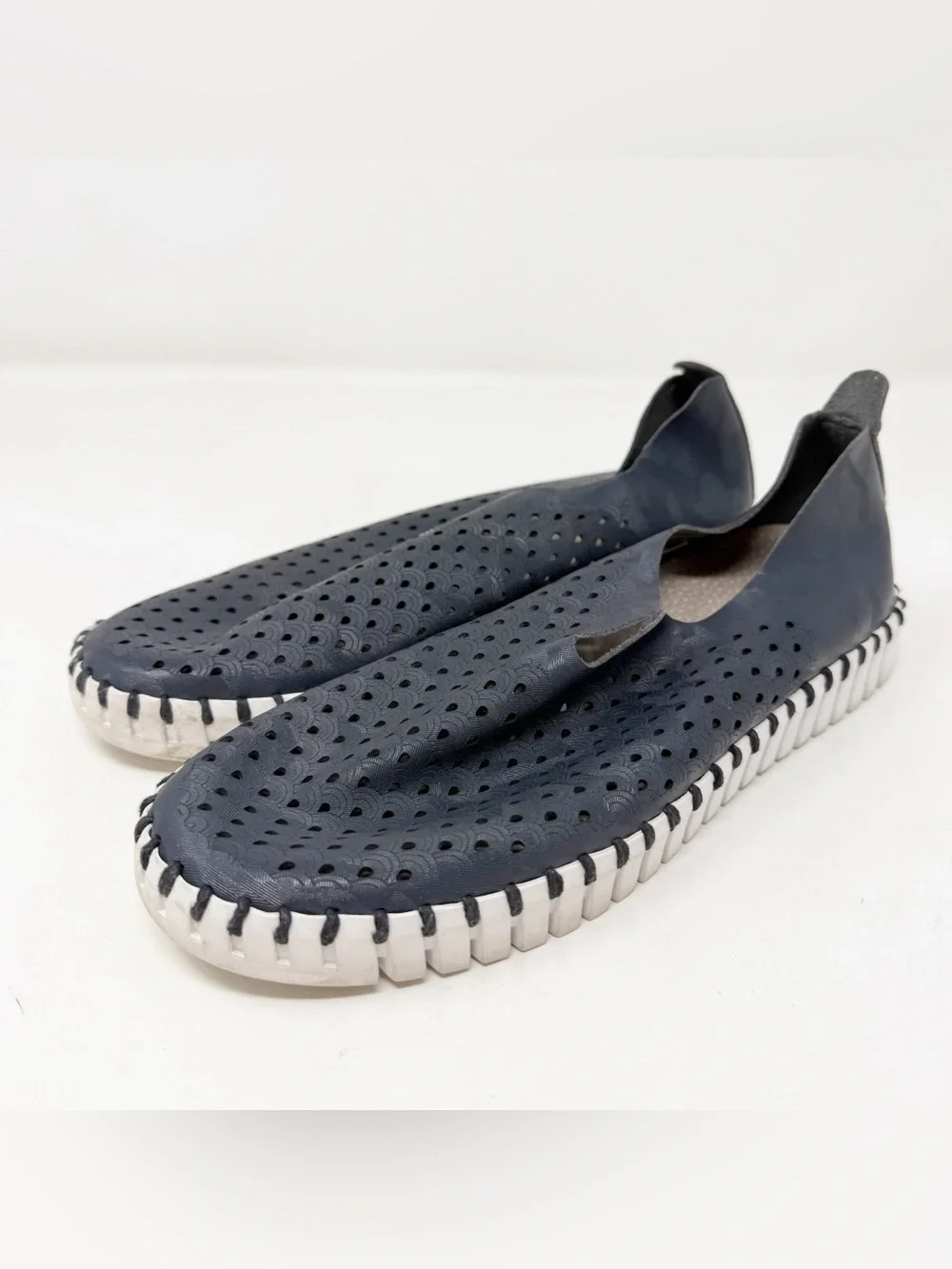 Ilse Jacobsen Tulip Navy Perforated Slip On Sneakers Comfort Shoes Size 37